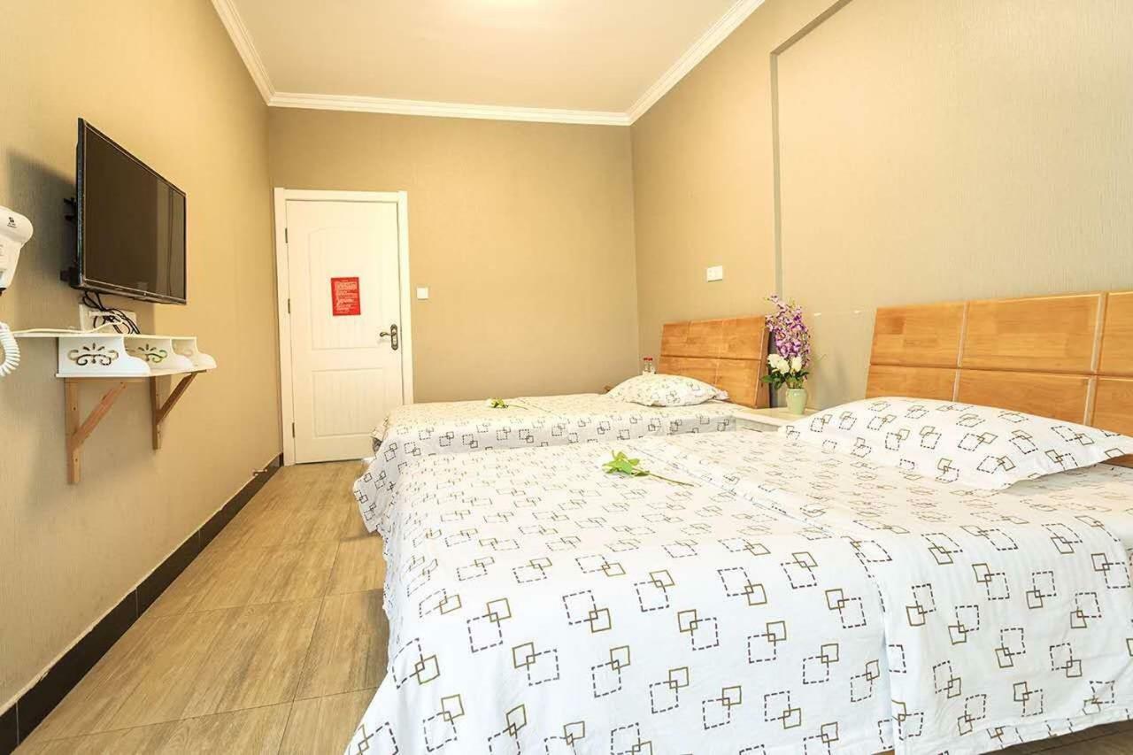 Huanlesong Youth Hostel Wuhan Exterior photo