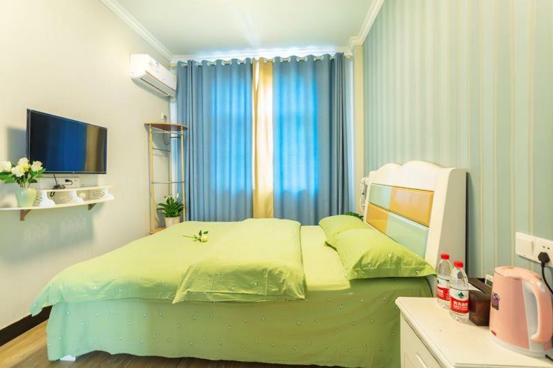 Huanlesong Youth Hostel Wuhan Exterior photo