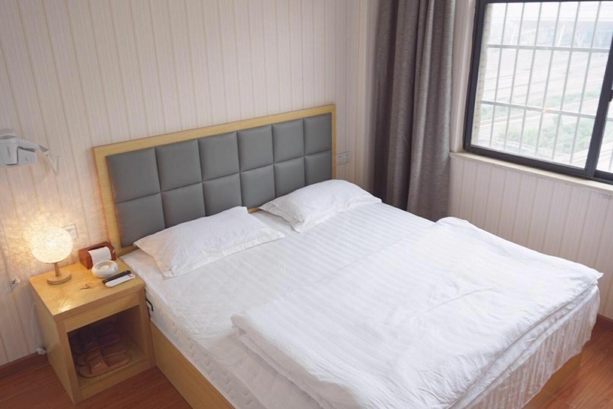 Huanlesong Youth Hostel Wuhan Exterior photo